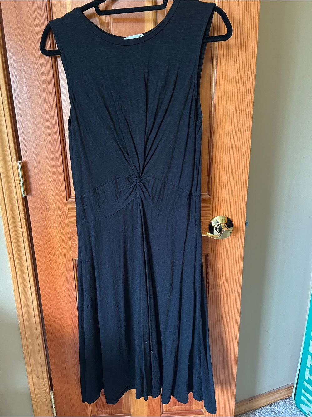 Caslon Black Sleeveless Midi Dress with Front Twist